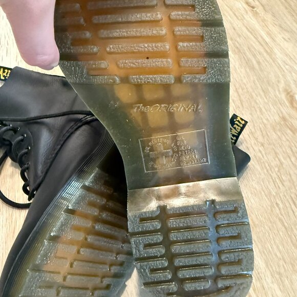 Dr. Martens 1460 Women's Pascal Virginia Leather Boots - Picture 3 of 7